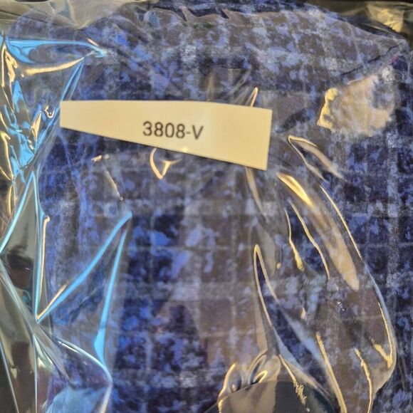 Fabric, Navy Blue Quilting Cotton Checks Prewashed 40" x 1 yd - Picture 4 of 4